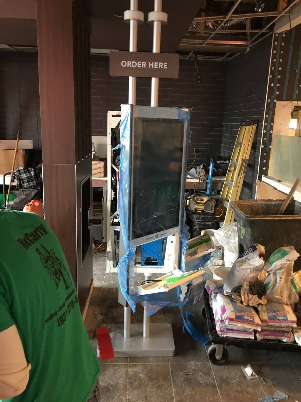 McDonalds | cafe | 40 N Bridge St, Chillicothe, OH 45601, USA | 7407721294 OR +1 740-772-1294