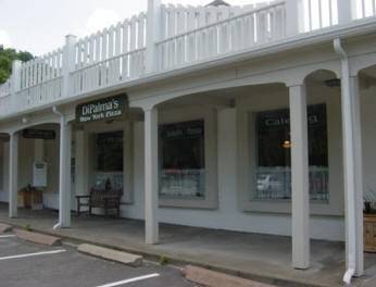 DiPalmas Restaurant & Pizzeria | restaurant | 304 Union Sq, South Main Street, Southbury, CT 06488, USA | 2032643555 OR +1 203-264-3555