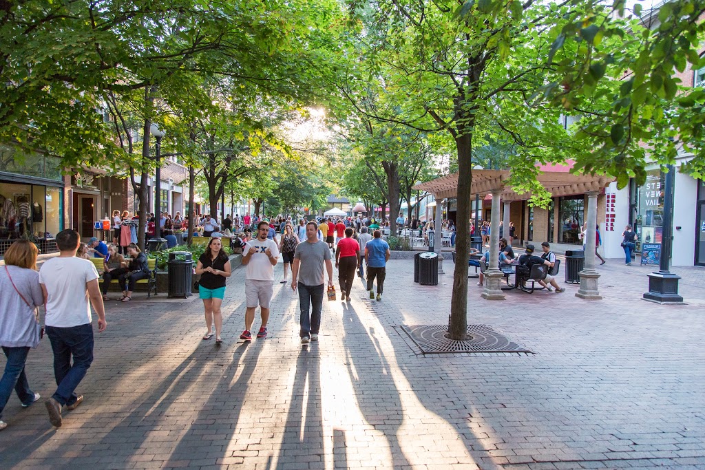 Iowa City Downtown District | restaurant | 103 E College St #200, Iowa City, IA 52240, USA | 3193540863 OR +1 319-354-0863