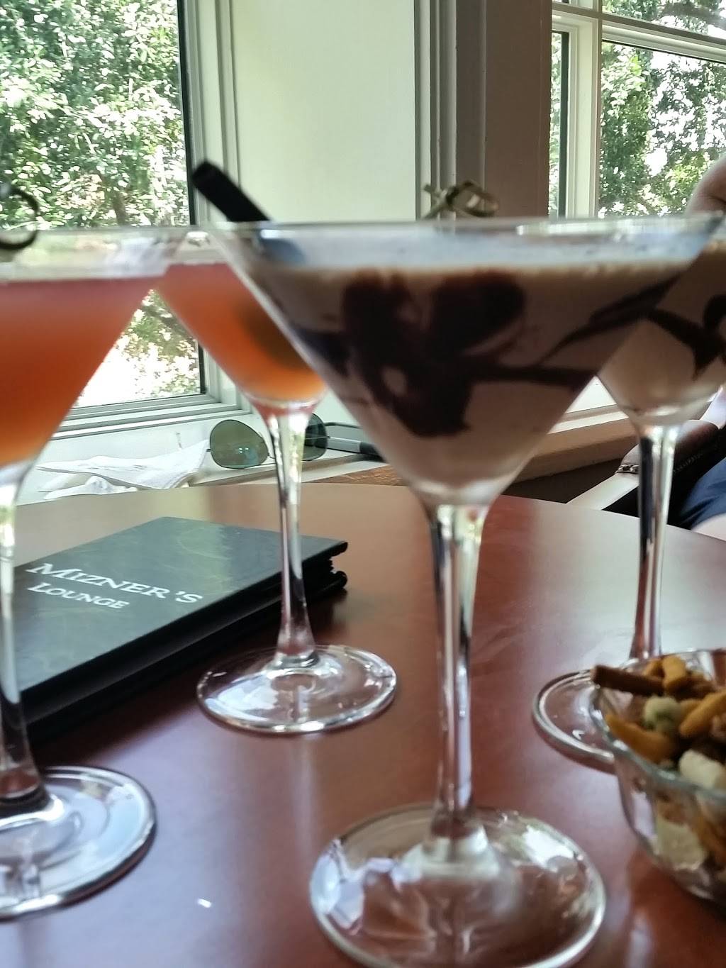 Mizners Lounge | night club | 4401 Floridian Way, Orlando, FL 32830, USA | 4079393463 OR +1 407-939-3463