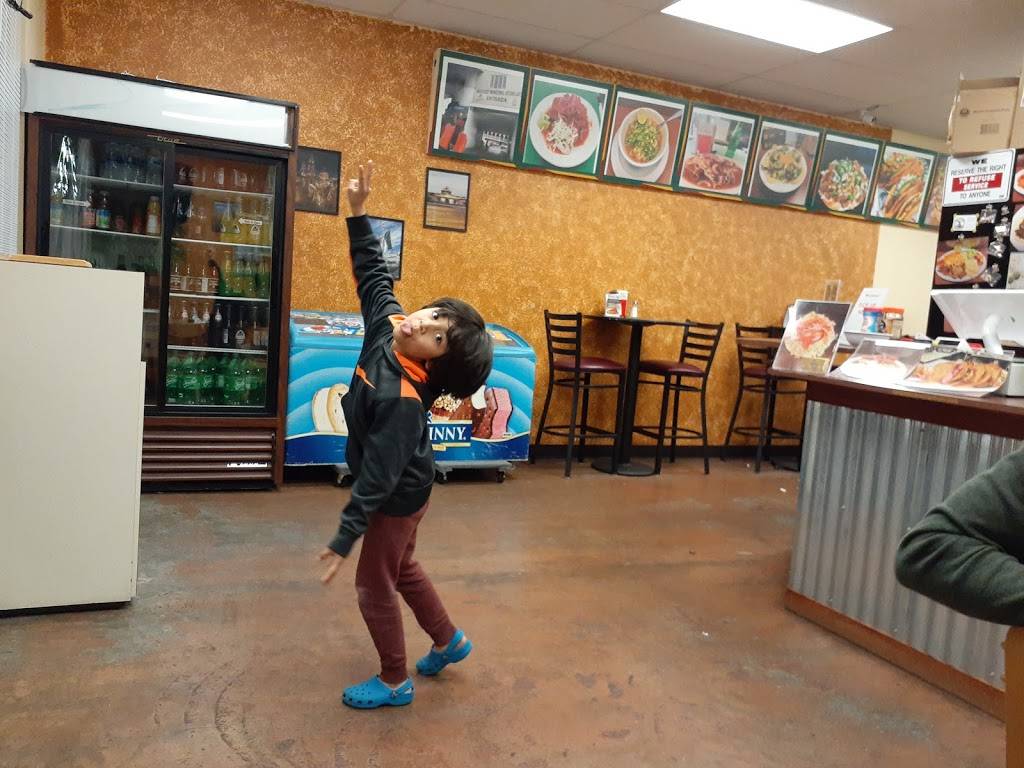 Tortas Ahogadas y tacos Atemajac | restaurant | 3700 NE 4th St Surveying Computer Lab, Renton, WA 98056, USA | 4254451406 OR +1 425-445-1406