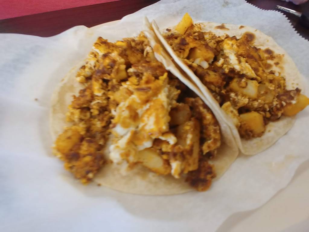 Tacos La Bala | restaurant | 9919 N Fwy Service Rd, Houston, TX 77037, USA | 8324869637 OR +1 832-486-9637