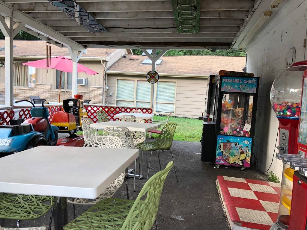 The Shake Place | restaurant | Mt Cobb, PA 18436, USA | 5706897666 OR +1 570-689-7666