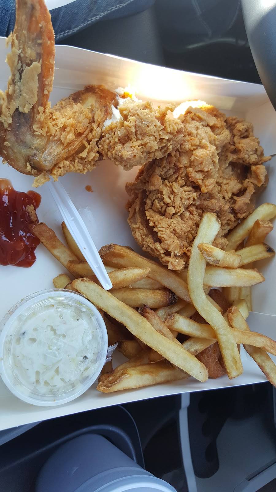 Moseberths Fried Chicken | restaurant | 1505 Airline Blvd, Portsmouth, VA 23707, USA | 7573931721 OR +1 757-393-1721