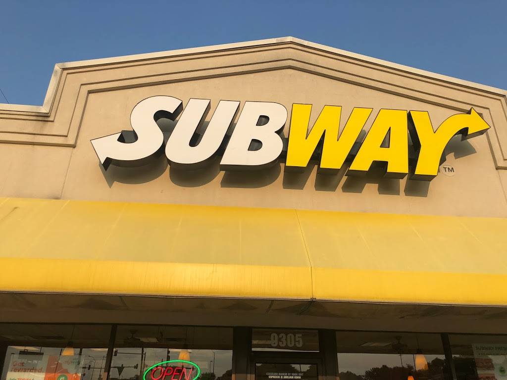 Subway | meal takeaway | 9305 E Gregory Blvd, Raytown, MO 64133, USA | 8163534930 OR +1 816-353-4930
