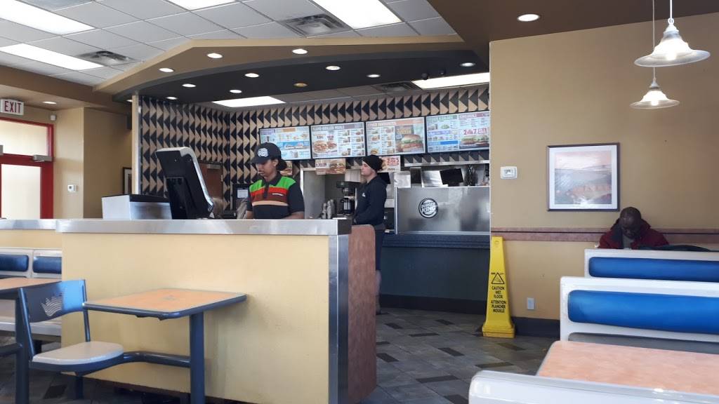 Burger King | restaurant | 199 Montreal Rd, Vanier, ON K1L 6E2, Canada | 6137447016 OR +1 613-744-7016