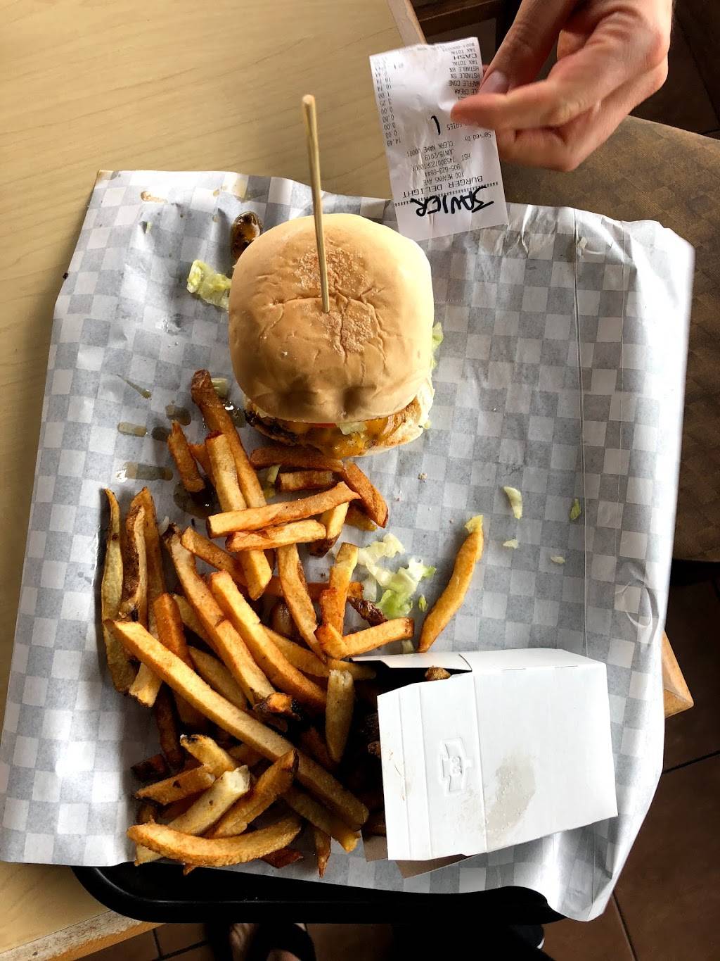 Burger Delight | restaurant | 100 Mearns Ave #1, Bowmanville, ON L1C 5M3, Canada | 9056236644 OR +1 905-623-6644