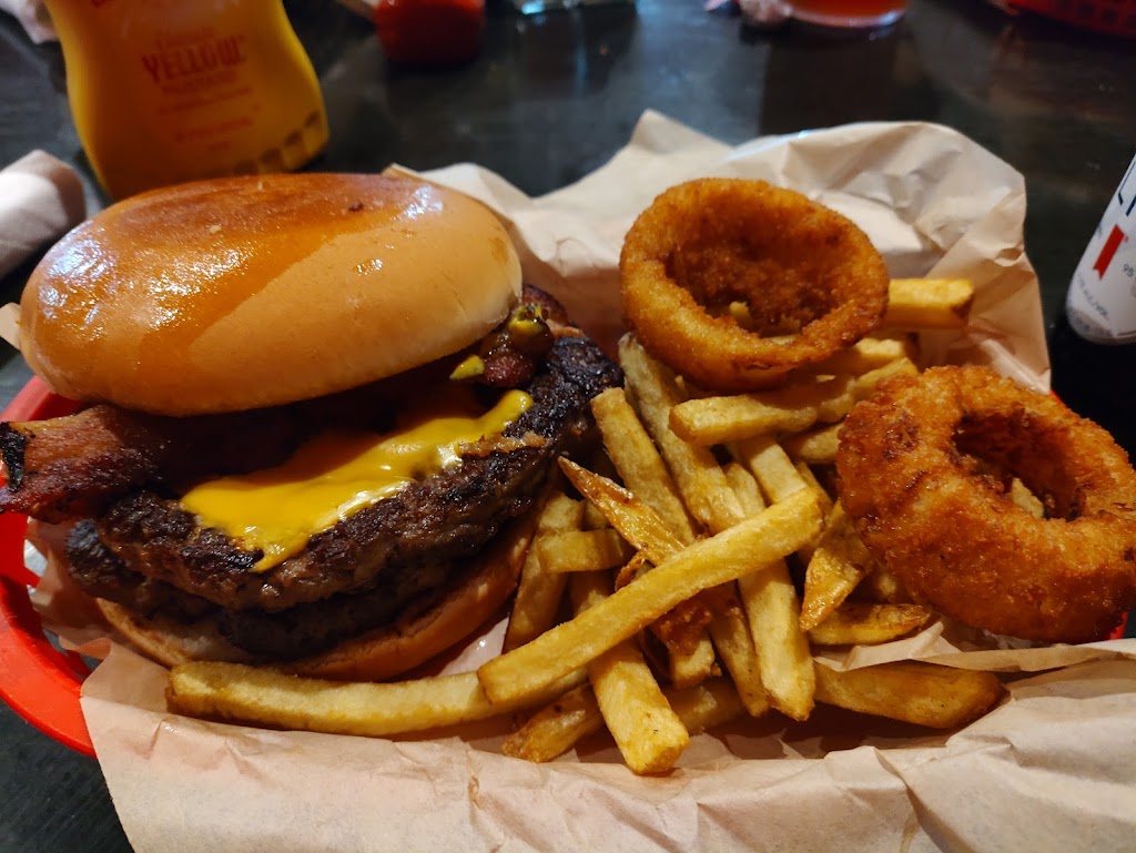 Ranch House Burgers Weslaco Texas | restaurant | 1015 S International Blvd, Weslaco, TX 78596, USA | 9565208783 OR +1 956-520-8783