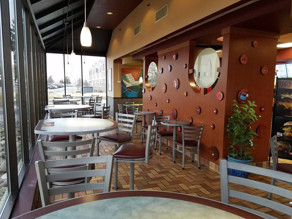 McDonalds | cafe | 2705 Annapolis Cir N, Plymouth, MN 55441, USA | 7635530941 OR +1 763-553-0941