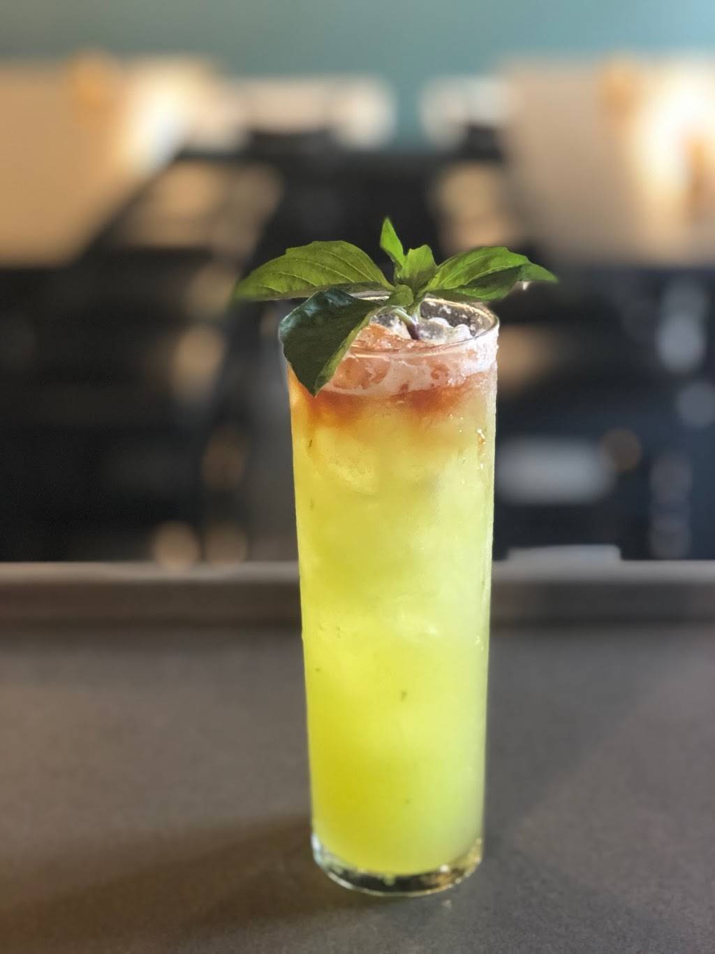 Zoe’s Patio | restaurant | 5518 S Archer Ave, Chicago, IL 60638, USA | 7732840400 OR +1 773-284-0400