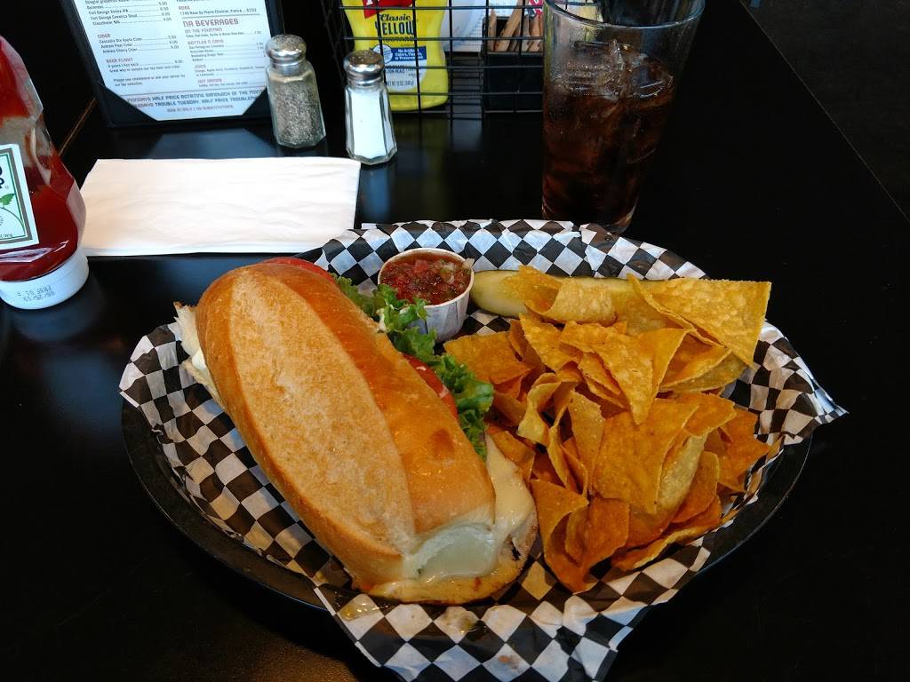 Smarty Pants Garage | restaurant | 626 SW 152nd St, Burien, WA 98166, USA | 2064578181 OR +1 206-457-8181