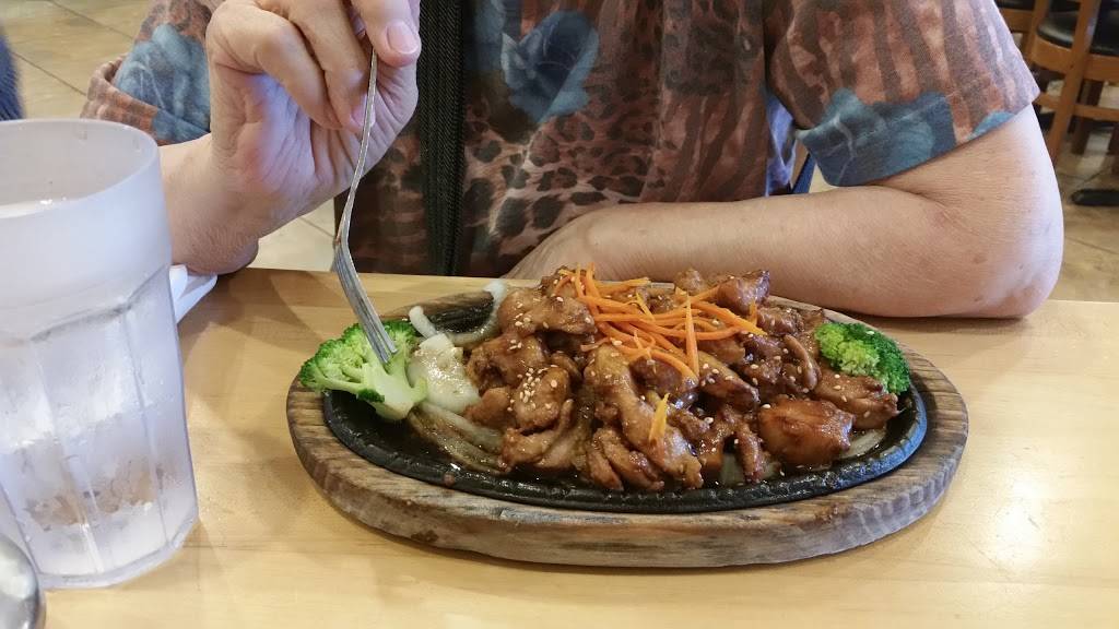 Vit Goel Tofu | restaurant | 6035 Centreville Crest Ln, Centreville, VA 20121, USA | 7038251550 OR +1 703-825-1550