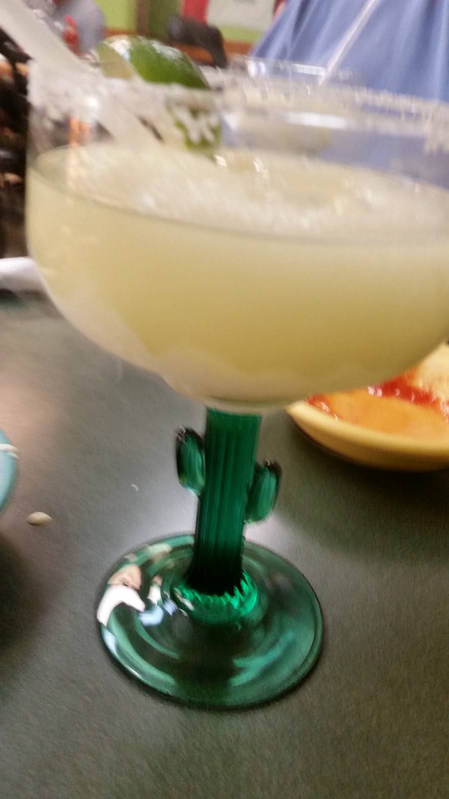 El Parian Mexican Restaurant | restaurant | 2439, 1960 Cliff Lake Rd # 117, Eagan, MN 55122, USA | 6514543234 OR +1 651-454-3234