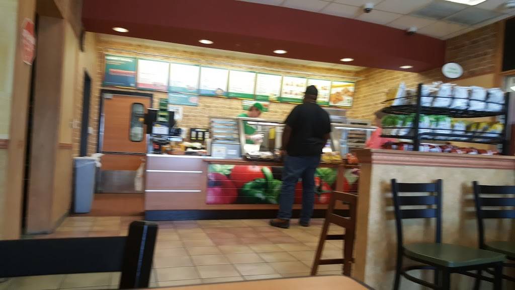 Subway Restaurants | restaurant | 43 US-87, Comfort, TX 78013, USA | 8309952770 OR +1 830-995-2770