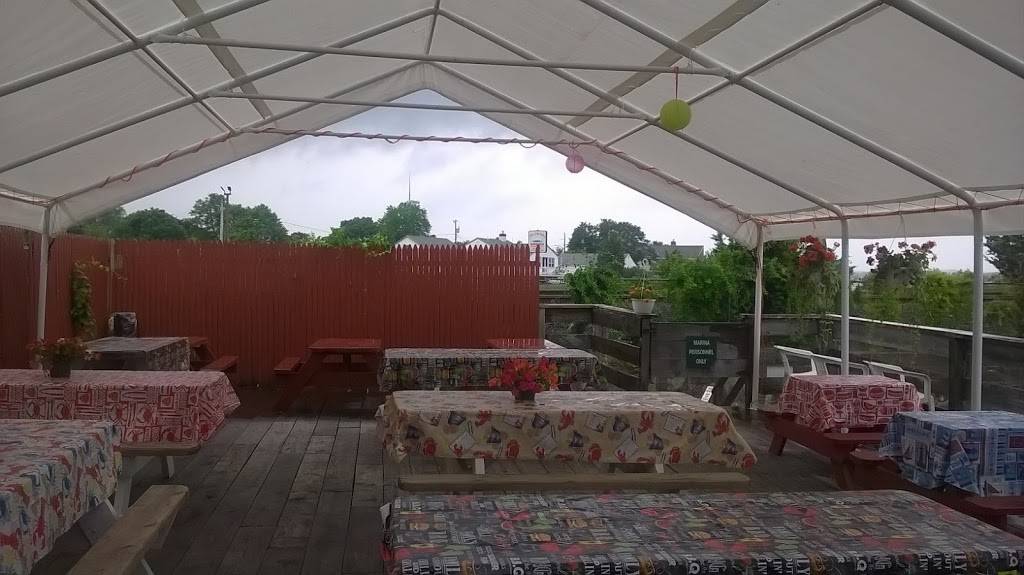 Buzzards Bay Marina | restaurant | 2 Main St, Buzzards Bay, MA 02532, USA | 5087591880 OR +1 508-759-1880