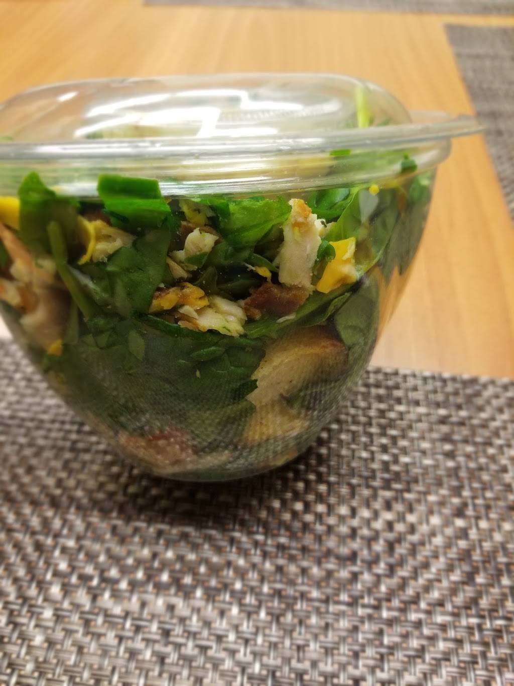 Simply Salad | restaurant | 334 S Main St, Los Angeles, CA 90013, USA | 2139358048 OR +1 213-935-8048