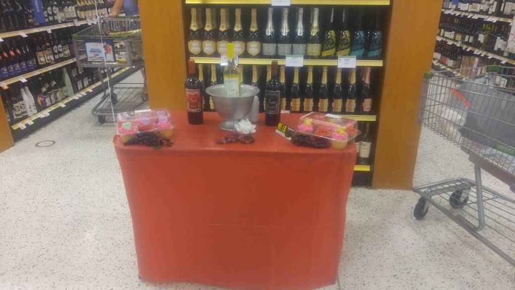 Corkscrew Village | shopping mall | 21301 S Tamiami Trail, Estero, FL 33928, USA | 8136644800 OR +1 813-664-4800