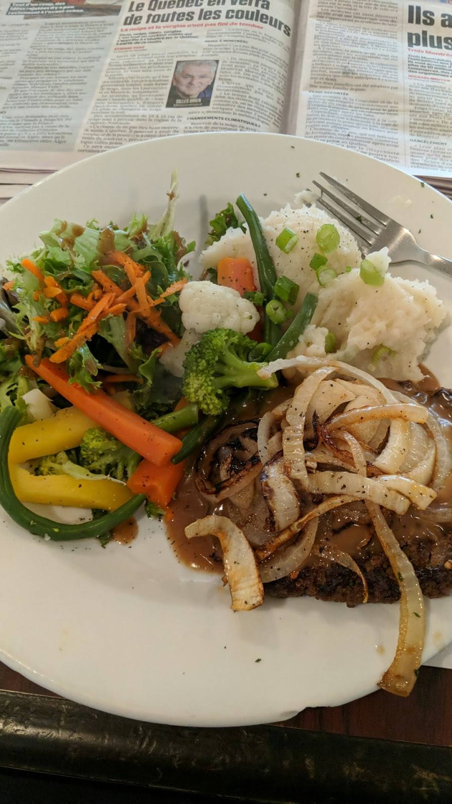 Resto Au Quotidien | restaurant | 568 Boulevard Adolphe-Chapleau, Bois-des-Filion, QC J6Z 1K9, Canada | 4508183003 OR +1 450-818-3003