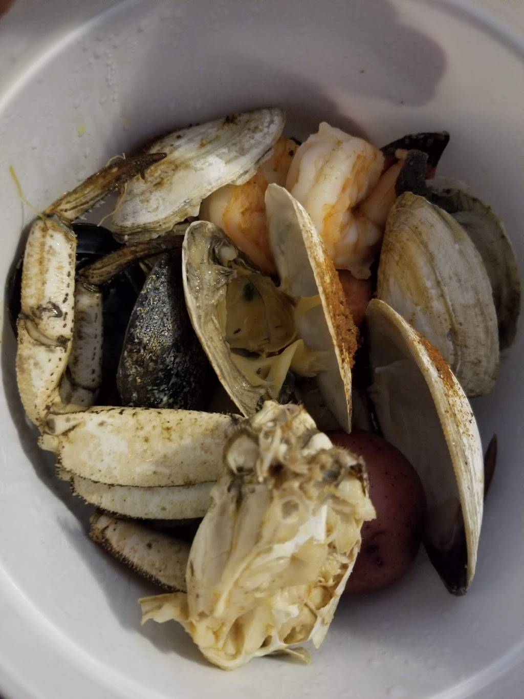 Geegees Southern Cuisine | restaurant | 105 Plainfield St, Providence, RI 02909, USA | 4014700234 OR +1 401-470-0234