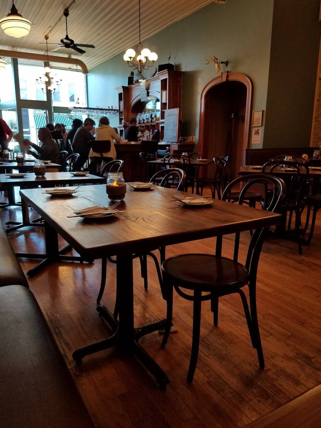 Wendigo | restaurant | 121 E Main St, Stoughton, WI 53589, USA | 6082052775 OR +1 608-205-2775