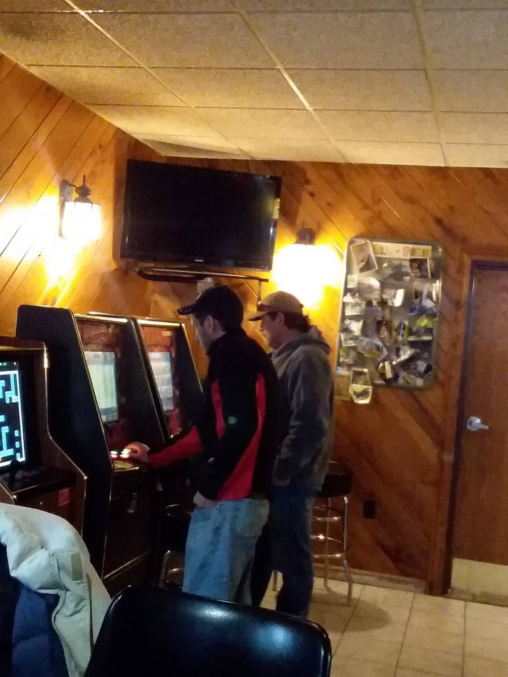 Nimrod Inn | restaurant | N12808 Northway Dr, Athelstane, WI 54104, USA | 7158565168 OR +1 715-856-5168