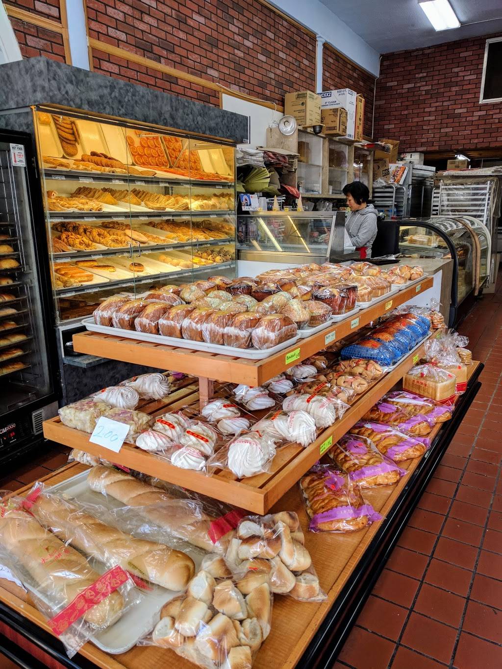 Dragon City Bakery & Cafe | bakery | 2367 Mission St, San Francisco, CA 94110, USA | 4158219718 OR +1 415-821-9718