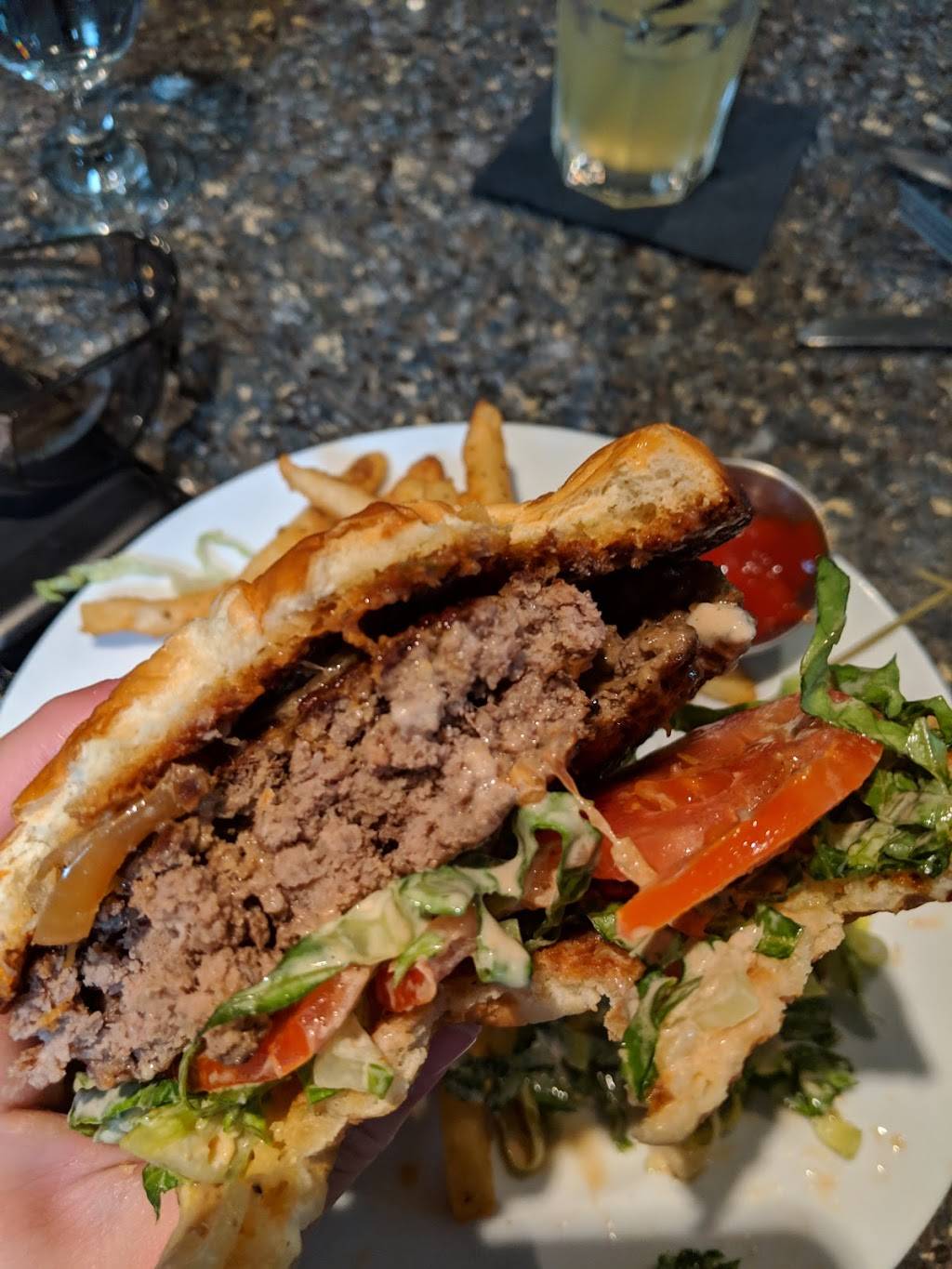 Woodside Grill | restaurant | 4125 Riverside Pl, Anderson, CA 96007, USA | 5303657077 OR +1 530-365-7077