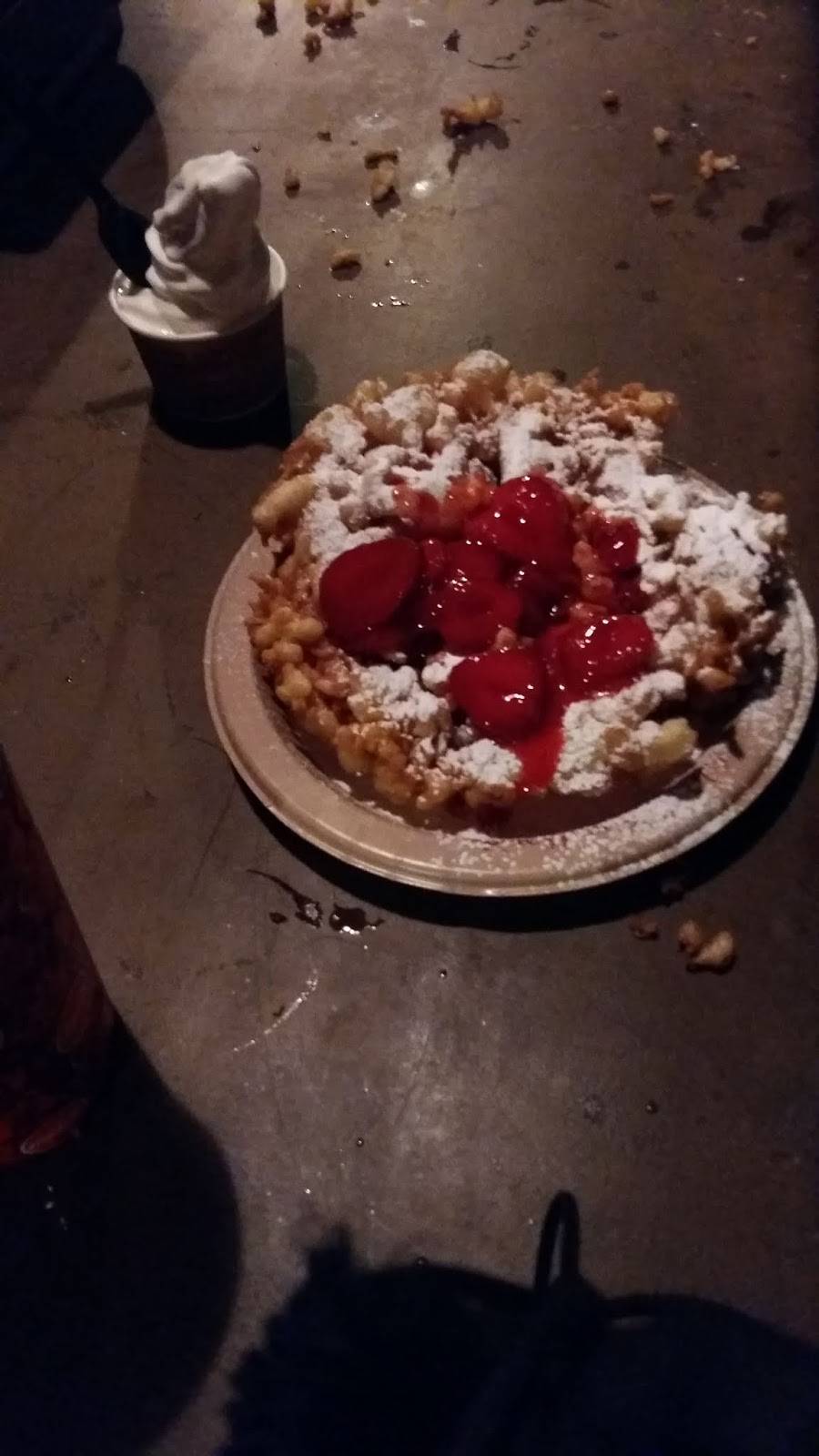 Epic Eats | restaurant | 351 S Studio Dr N, Orlando, FL 32830, USA | 4079393463 OR +1 407-939-3463