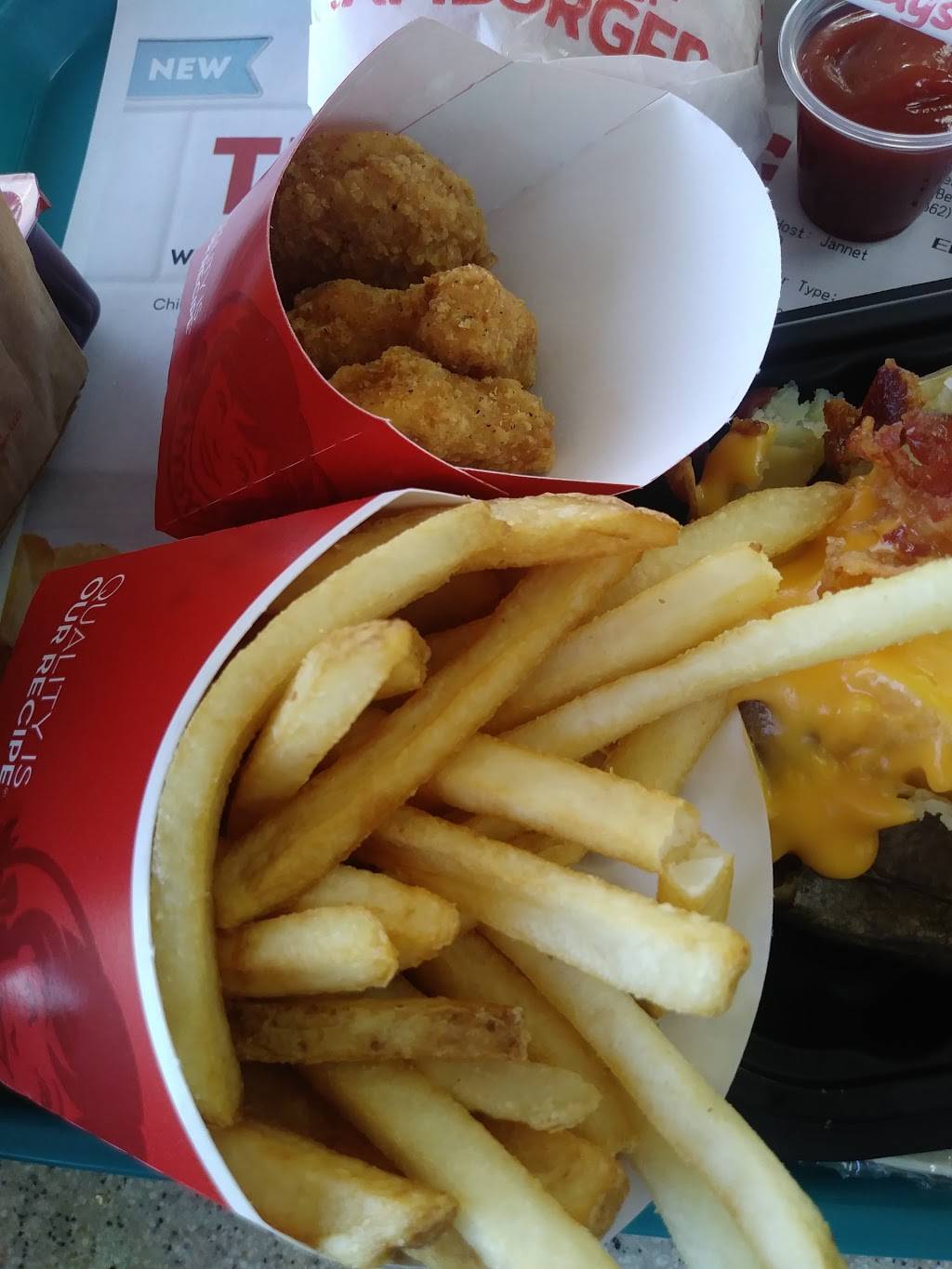 Wendys | restaurant | 2201 N Bellflower Blvd, Long Beach, CA 90815, USA | 5625972822 OR +1 562-597-2822