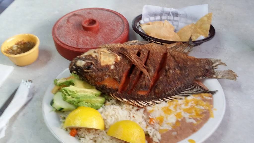 Mariscos El Puerto Escondido | restaurant | 915 W Arbor Vitae St, Inglewood, CA 90301, USA | 3106701014 OR +1 310-670-1014
