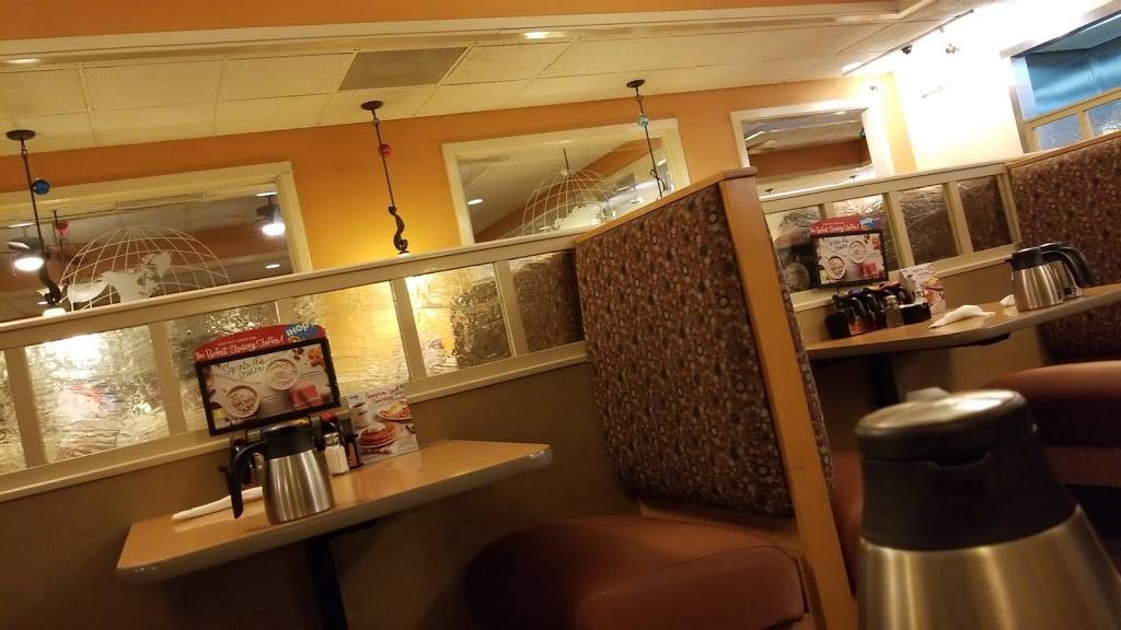 IHOP | restaurant | 5920 Quebec St, Fort Worth, TX 76135, USA | 8172372894 OR +1 817-237-2894