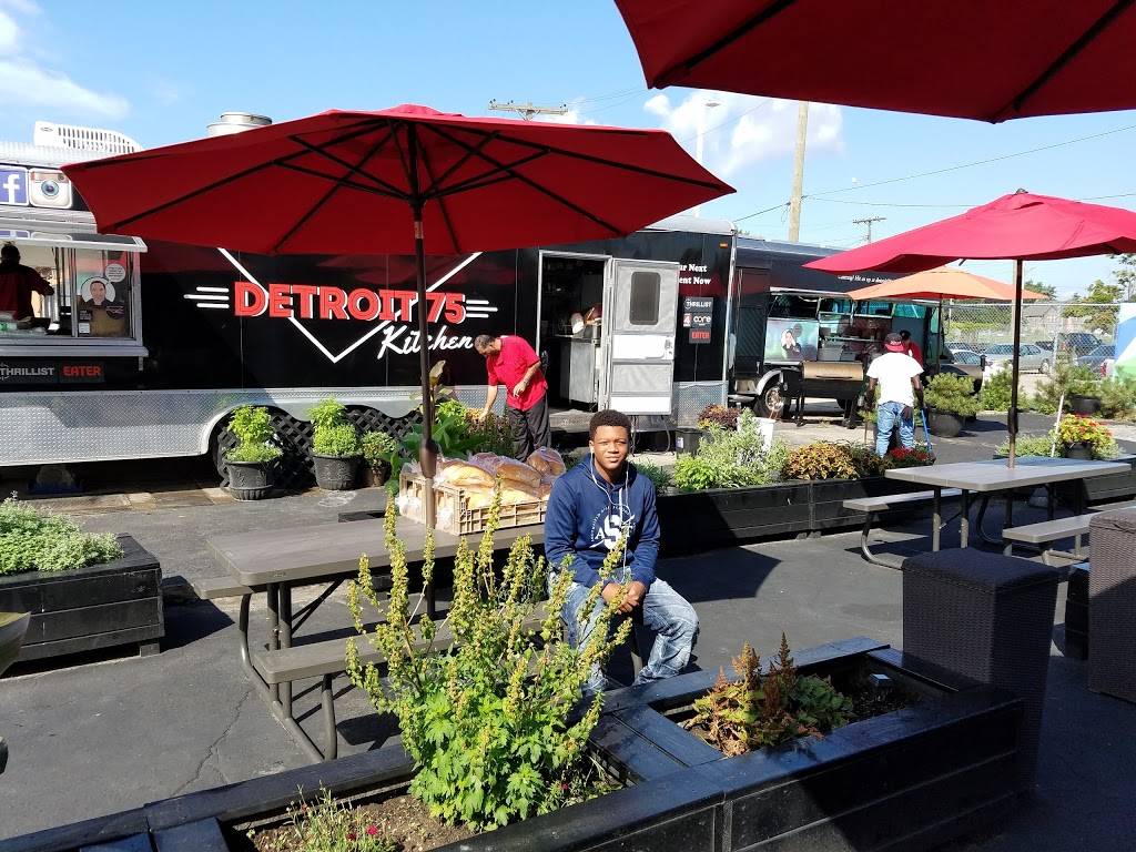Detroit 75 Kitchen | restaurant | 4800 W Fort St, Detroit, MI 48209, USA | 3138433215 OR +1 313-843-3215