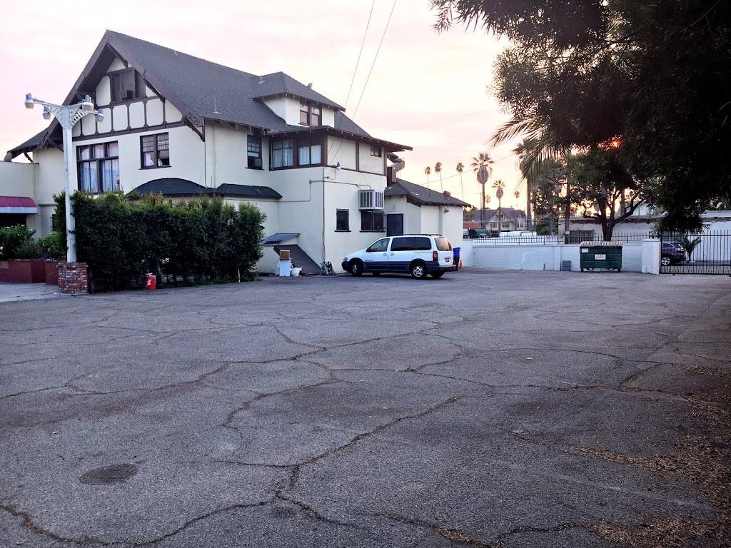 United Hungarian House | restaurant | 1975 W Washington Blvd, Los Angeles, CA 90018, USA | 3237341453 OR +1 323-734-1453