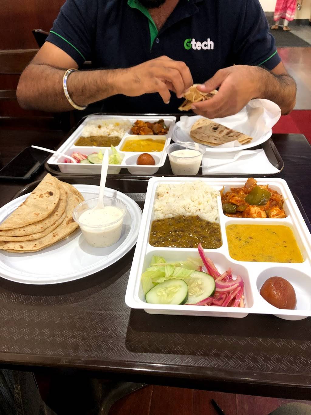 Harry Sweets & Snacks | restaurant | 248-6 Union Tpke, Queens, NY 11426, USA | 7183470888 OR +1 718-347-0888