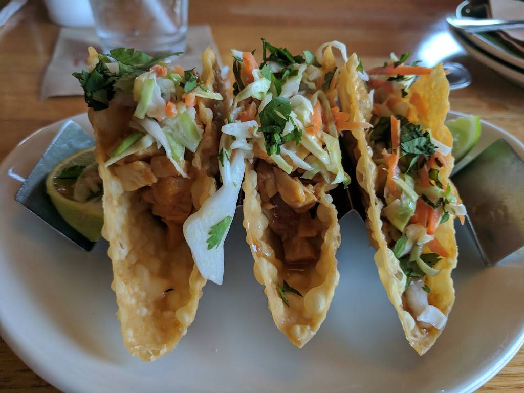 Applebees Grill + Bar | restaurant | 2053 S Alma School Rd, Mesa, AZ 85210, USA | 4808317557 OR +1 480-831-7557