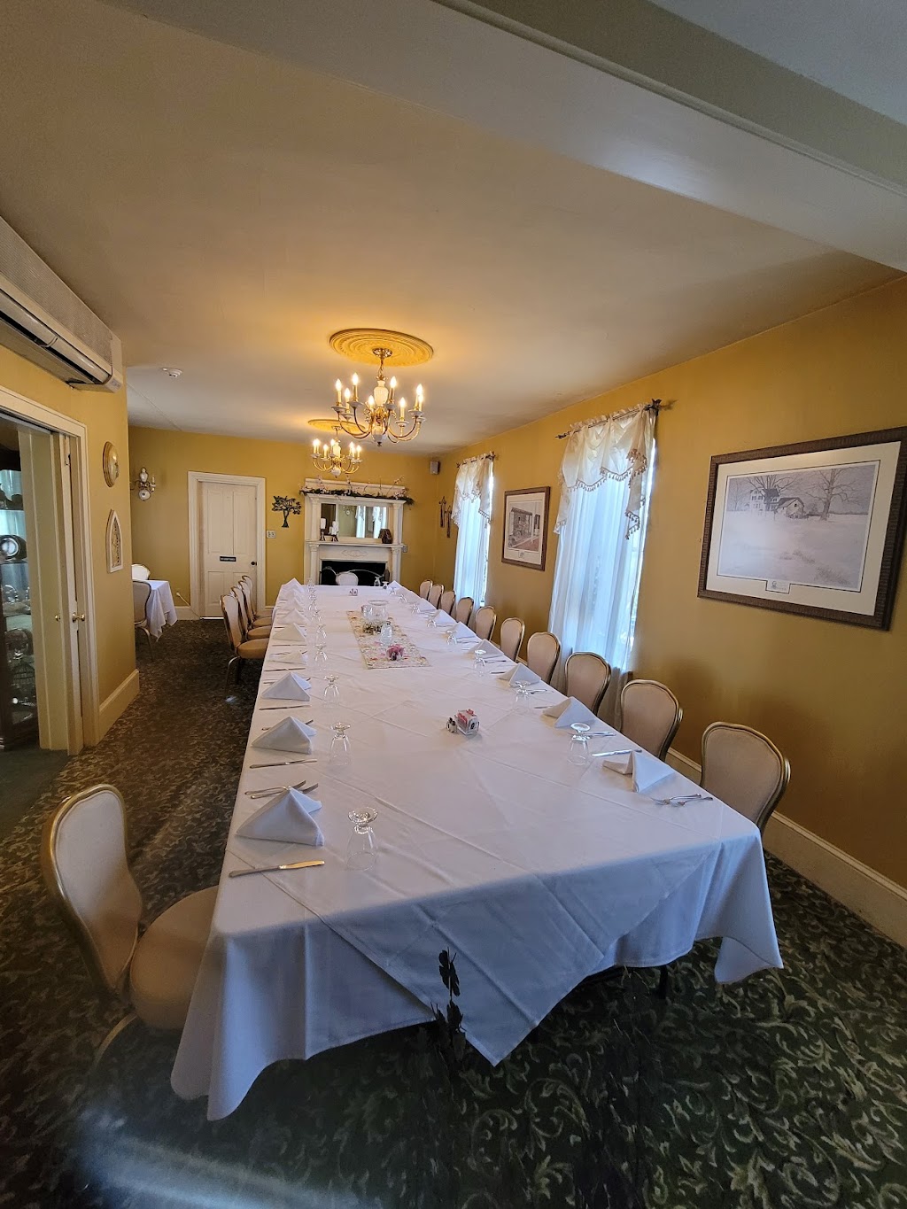 Historic Piper Tavern | restaurant | PA-413, Pipersville, PA 18947, USA | 2157667100 OR +1 215-766-7100