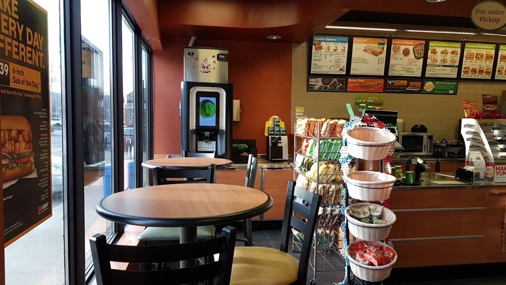 Subway | meal takeaway | Orchardview Plaza, 159 Main St E Unit 1-A, Grimsby, ON L3M 1P2, Canada | 9053094782 OR +1 905-309-4782