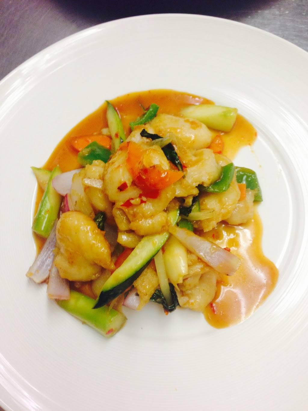 Fusha Asian Bistro & Sushi | restaurant | 452 Main St, Metuchen, NJ 08840, USA | 8482600777 OR +1 848-260-0777