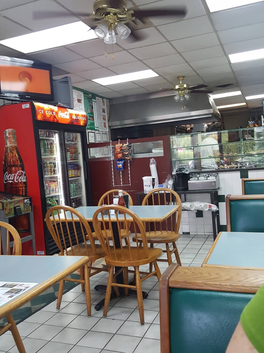 Phils Pizza Restaurant | restaurant | 67 E. Mill Rd, Plaza, Long Valley, NJ 07853, USA | 9088764415 OR +1 908-876-4415