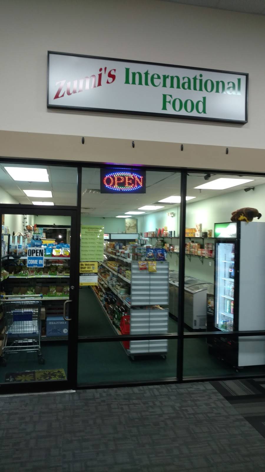 Zumis International Food | restaurant | 2400 S Ridgewood Ave Unit #3, South Daytona, FL 32119, USA | 3866756818 OR +1 386-675-6818