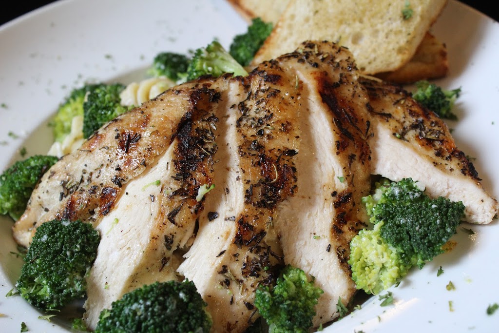 Elm House Of Pizza | restaurant | 102 Elm St, Manchester, NH 03101, USA | 6032325522 OR +1 603-232-5522