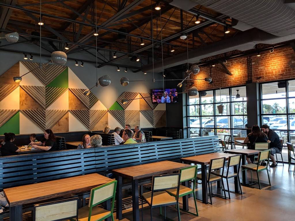 Shake Shack | restaurant | 100 E Camelback Rd, Phoenix, AZ 85012, USA | 6029033240 OR +1 602-903-3240