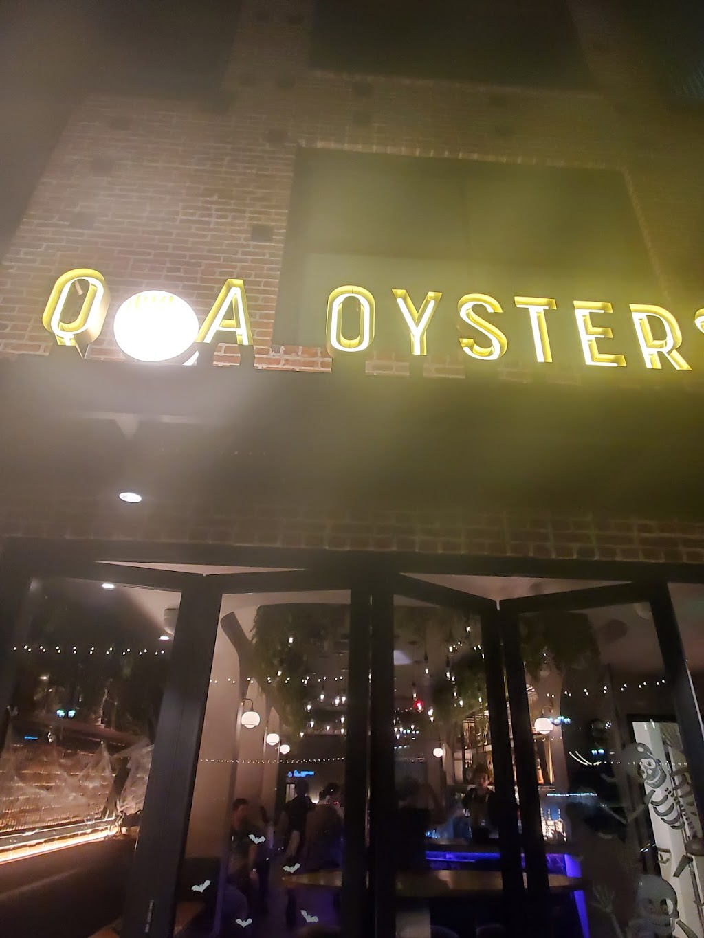 Q&A Restaurant and Oyster Bar | restaurant | 408 Pier View Wy Suite 101, Oceanside, CA 92054, USA | 7606887249 OR +1 760-688-7249