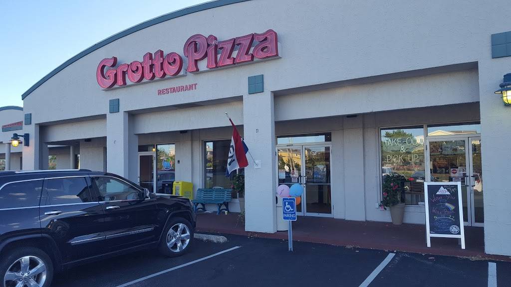 Grotto Pizza | restaurant | 8-10 York Beach Mall, Highway One, Bethany Beach, DE 19930, USA | 3025373289 OR +1 302-537-3289