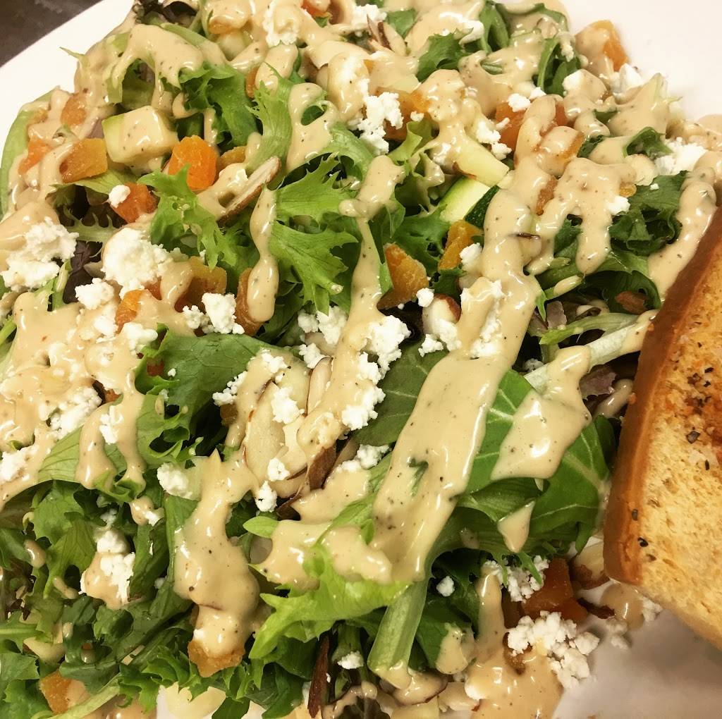 Baggs Square Cafe | restaurant | 421 Broad St, Utica, NY 13501, USA | 3157905724 OR +1 315-790-5724