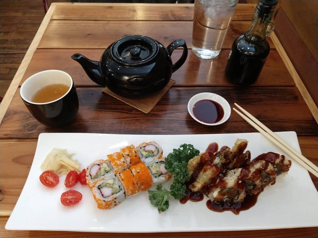 Hungry Sumo | restaurant | 2663 S Kinnickinnic Ave, Milwaukee, WI 53207, USA | 4145959656 OR +1 414-595-9656