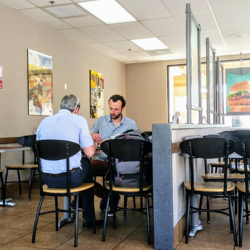 Jack in the Box | restaurant | 694 S Palm Canyon Dr, Palm Springs, CA 92264, USA | 7604162543 OR +1 760-416-2543