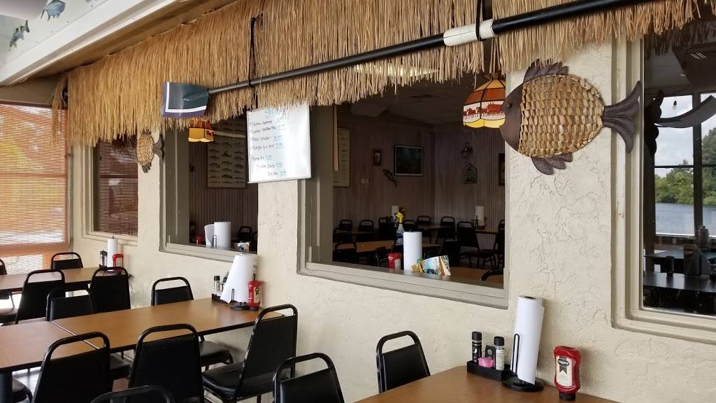 Myakka River Oyster Bar | restaurant | 121 Playmore Dr, Venice, FL 34293, USA | 9414239616 OR +1 941-423-9616