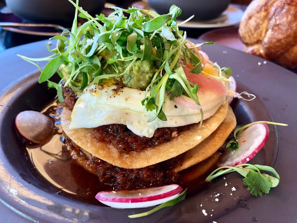 Weft & Warp Art Bar + Kitchen | restaurant | 6114 N Scottsdale Rd, Scottsdale, AZ 85253, USA | 4803681234 OR +1 480-368-1234