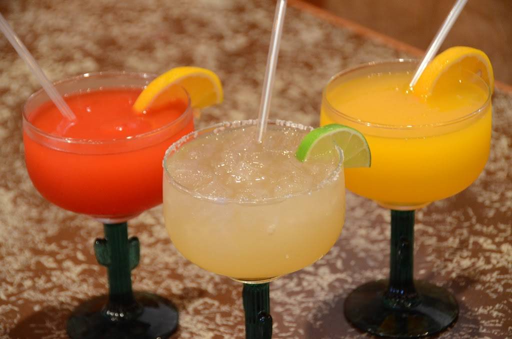 La Casa Mexican Restaurant | restaurant | 508 N Jefferson Way, Indianola, IA 50125, USA | 5159629422 OR +1 515-962-9422